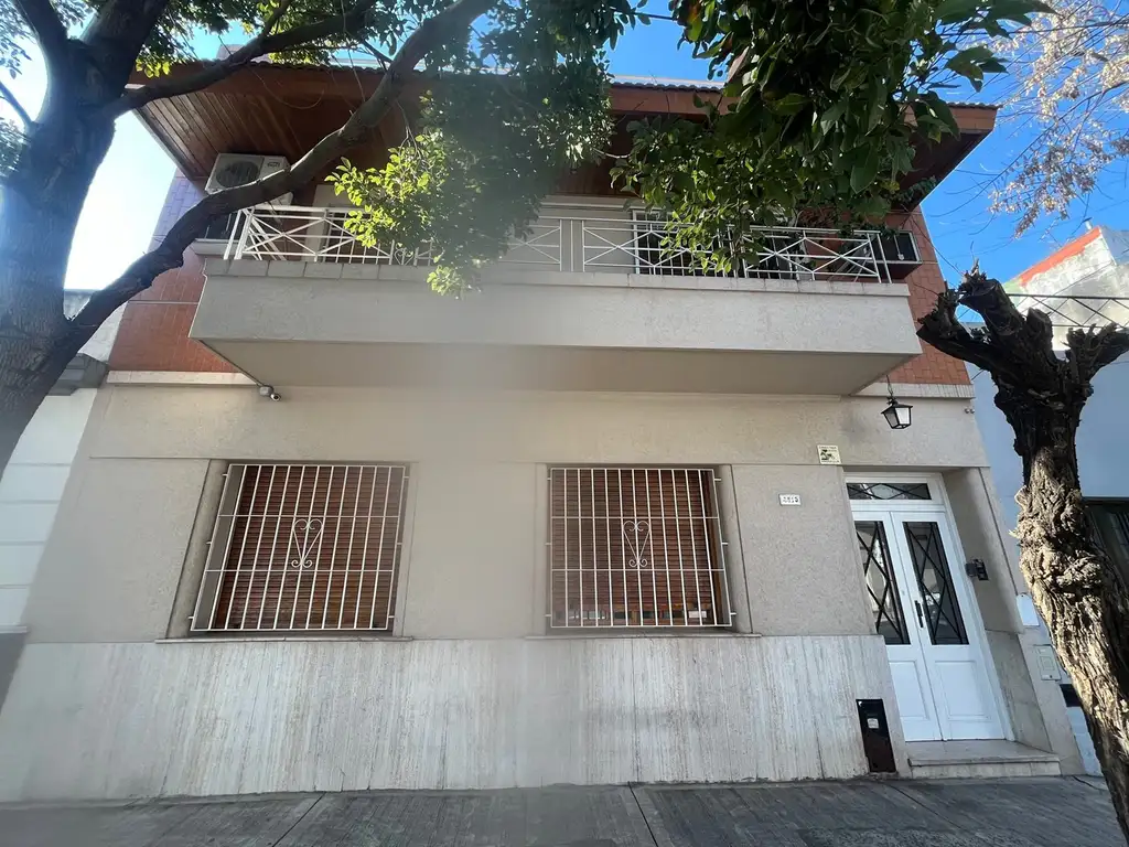 PH  de 3 ambientes con patio en Venta en Villa del Parque