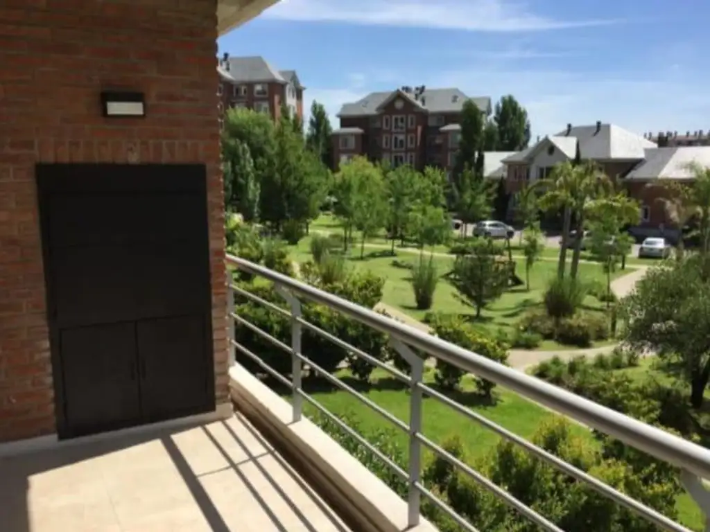 Venta de Departamento 2 Amb con Balcon en Miradores de la Bahía Nordelta Tigre