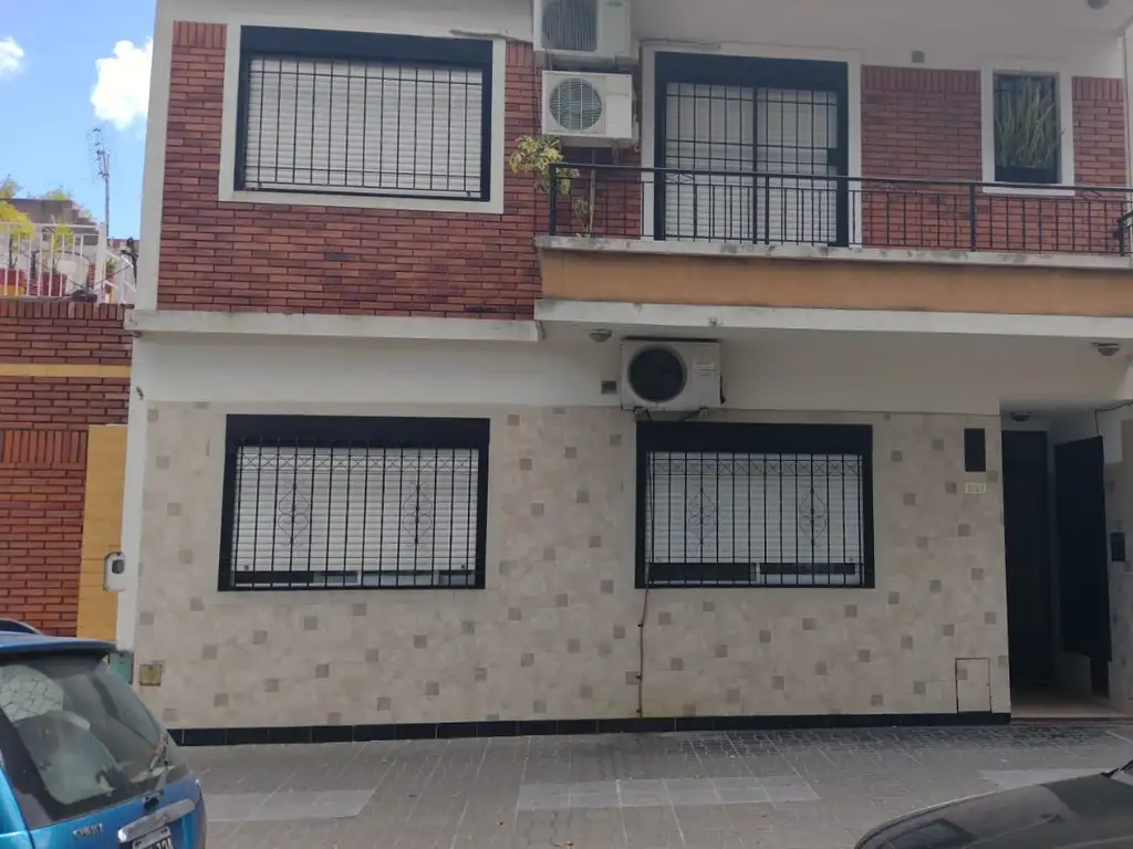 San Blas 5200. PH 3 amb. en Planta Baja. 2 Patios. 2 Baños Monte Castro