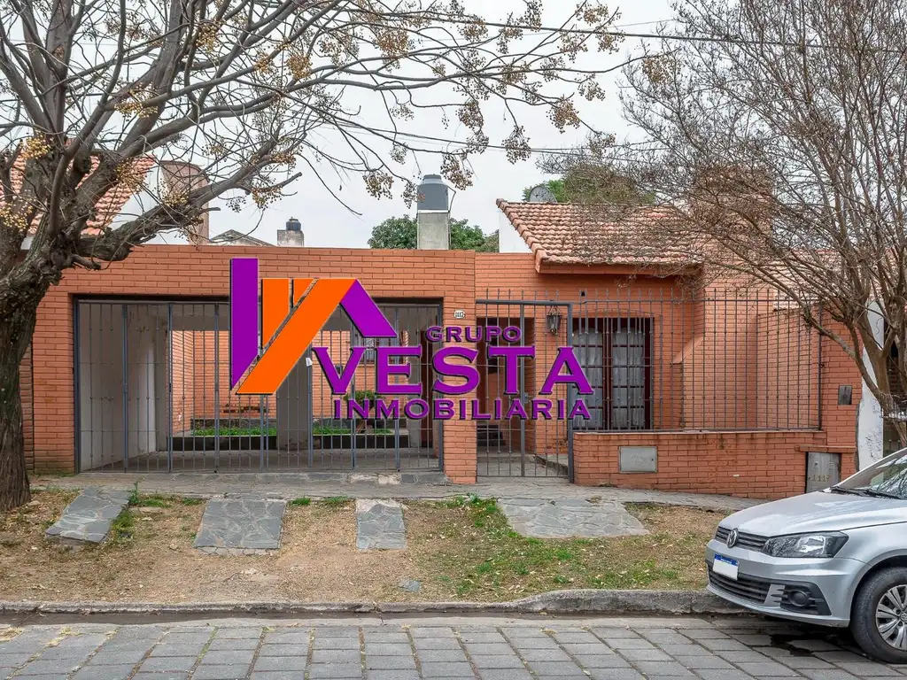 GRAND BOURG - CASA EN VENTA - SALTA  ZONA OESTE