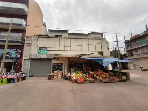 LOCAL COMERCIAL + DEPOSITO + VIVIENDA (EN 3 PLANTAS)