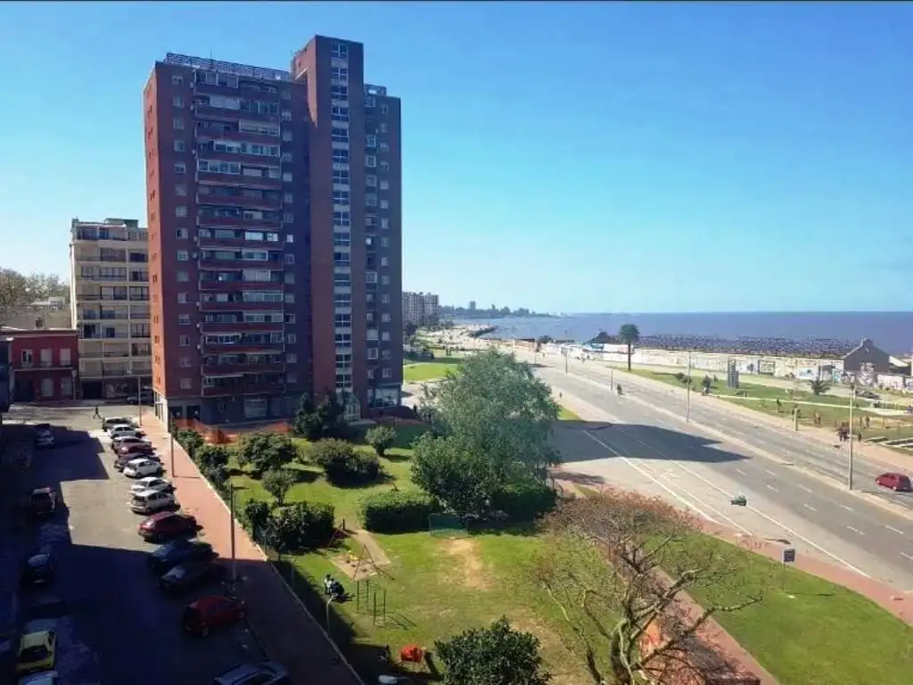 XINTEL(OTG-OTG-962) Departamento - Venta - Uruguay, Montevideo - GRAN BRETAÑA, RBLA 1000