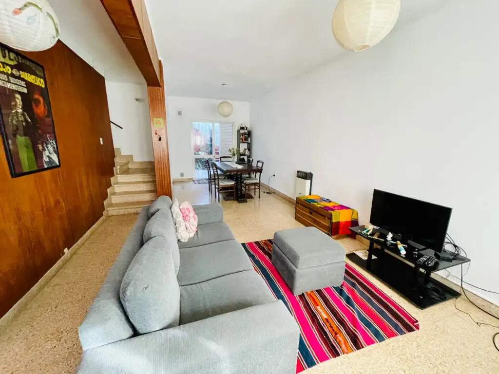 Casa en Venta en Republica De La Sexta - 5 ambientes