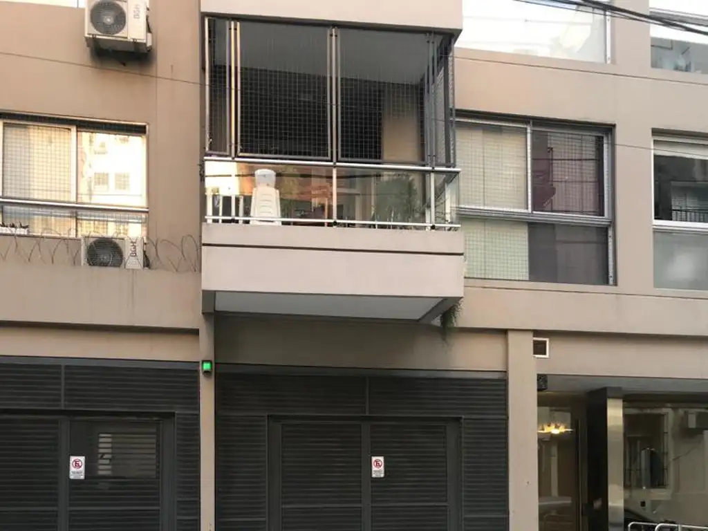 VENTA DE DEPTO 2 AMB, 50 m2 CUBIERTOS, CON BALCON TERRAZA, CABALLITO - Foto 0