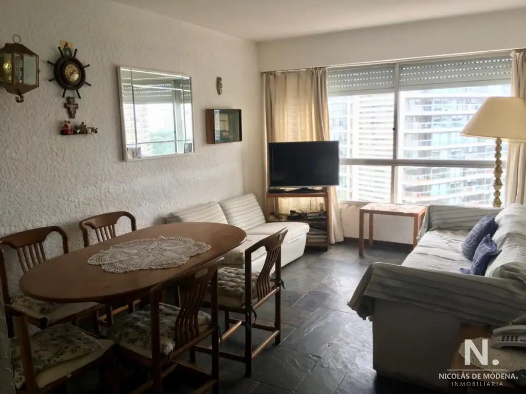 En venta departamento de 1 dormitorio en Brava- Punta del Este