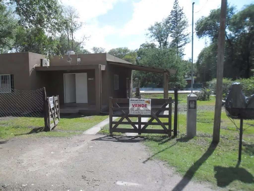 Casa 2 dorm. con pileta, cerca río y de la ruta - Anisacate