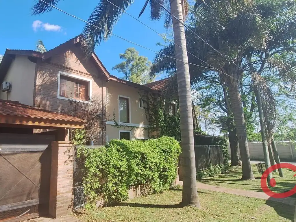 Casa en venta en Pilar