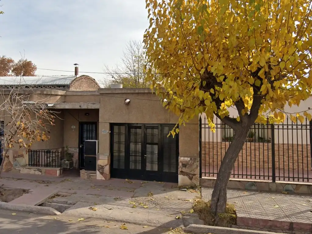 VENTA LOTE CON CASA EN CALLE VICTORIA VILLA NUEVA