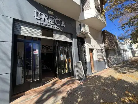 Local en venta - 225 mts2 - La Plata