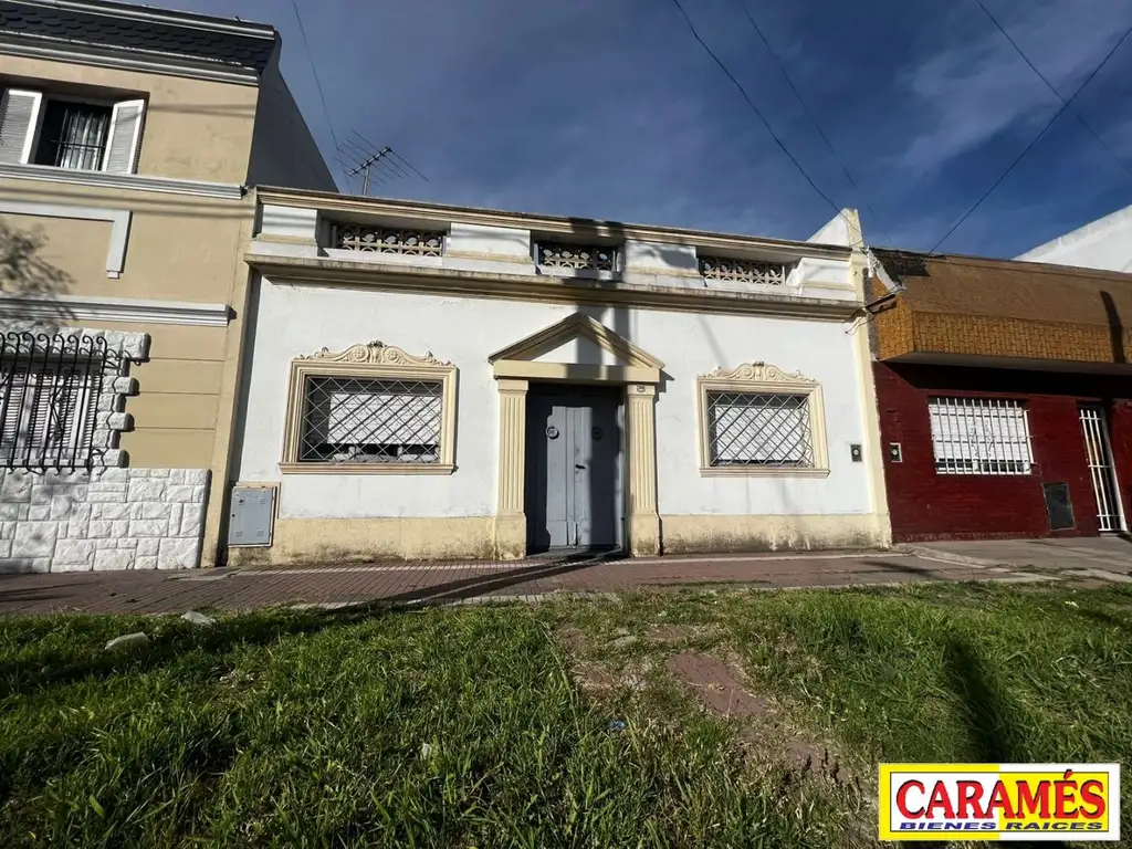 LOTE EN VENTA DE 8 X 17,32 ¡BUENA UBICACIÓN!