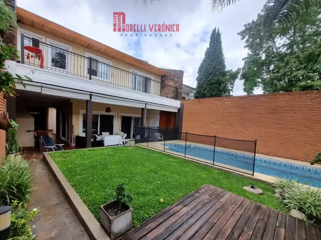 Casa en venta lote propio con pileta