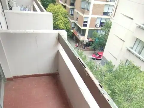 ALQUILO 2 DORM CON BALCON