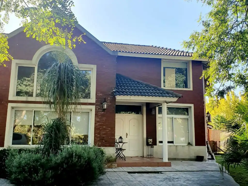 Casa  en Venta en El Nacional, General Rodríguez, G.B.A. Zona Oeste