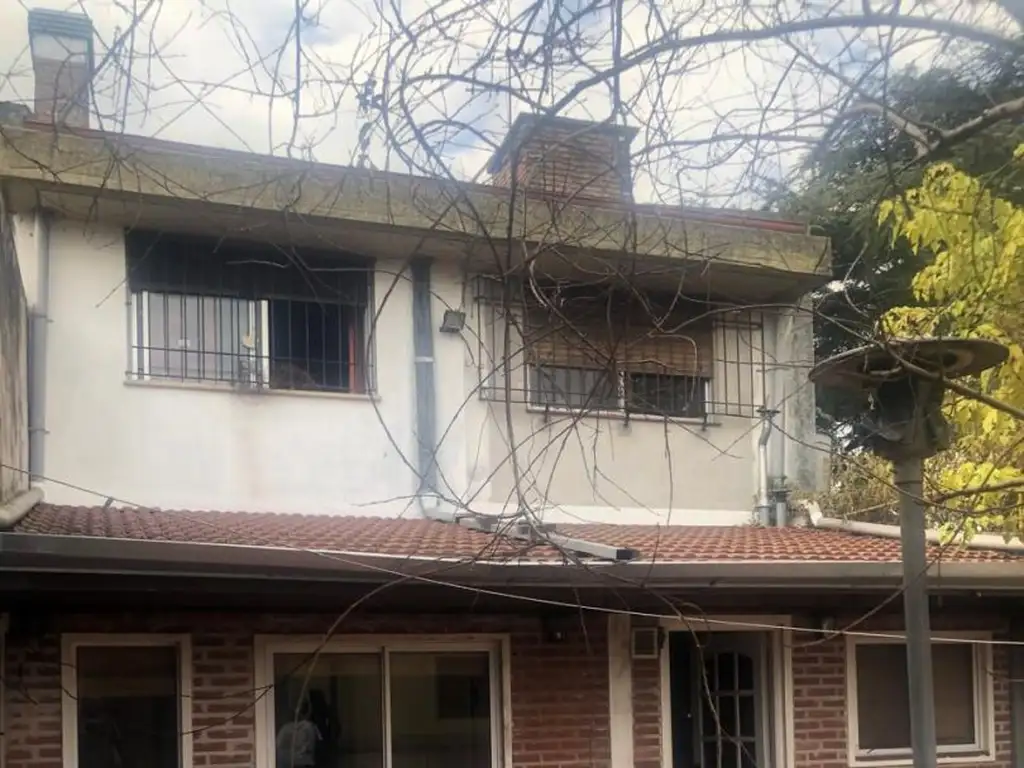 Casa - Venta - Argentina, Florencio Varela - AV. SAN MARTIN 2100