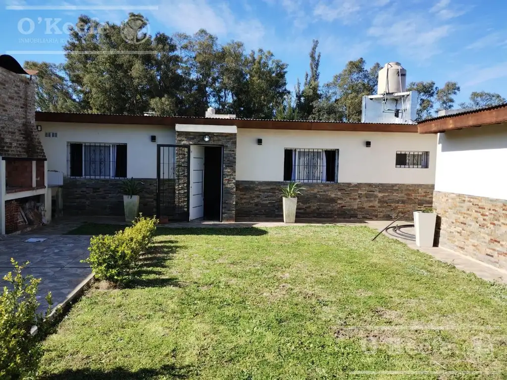 Casa  en Venta sobre lote de 318 m2 en Aromos del Pato - Berazategui