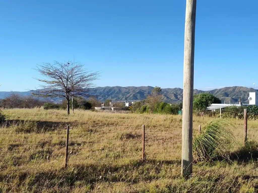 VENDO LOTE PARQUE SIQUIMAN, EXCELENTE UBICACIÓN Y VISTAS