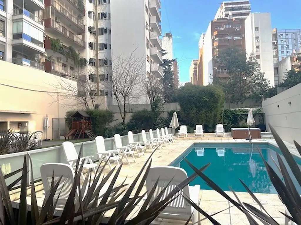 Edif de Categ. - 2 dorm.(Suite) + Dep. de Serv + Coch - Vista a Verde - Full Amenities