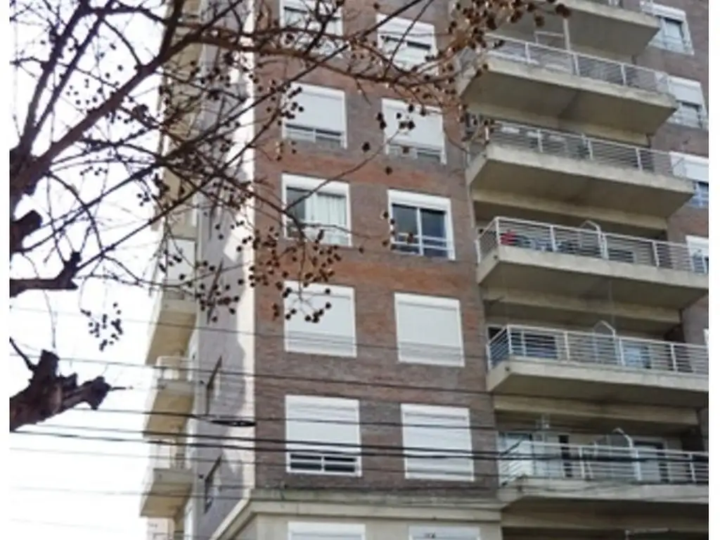 Excelente departamento de 3 ambientes en venta en Los Teros