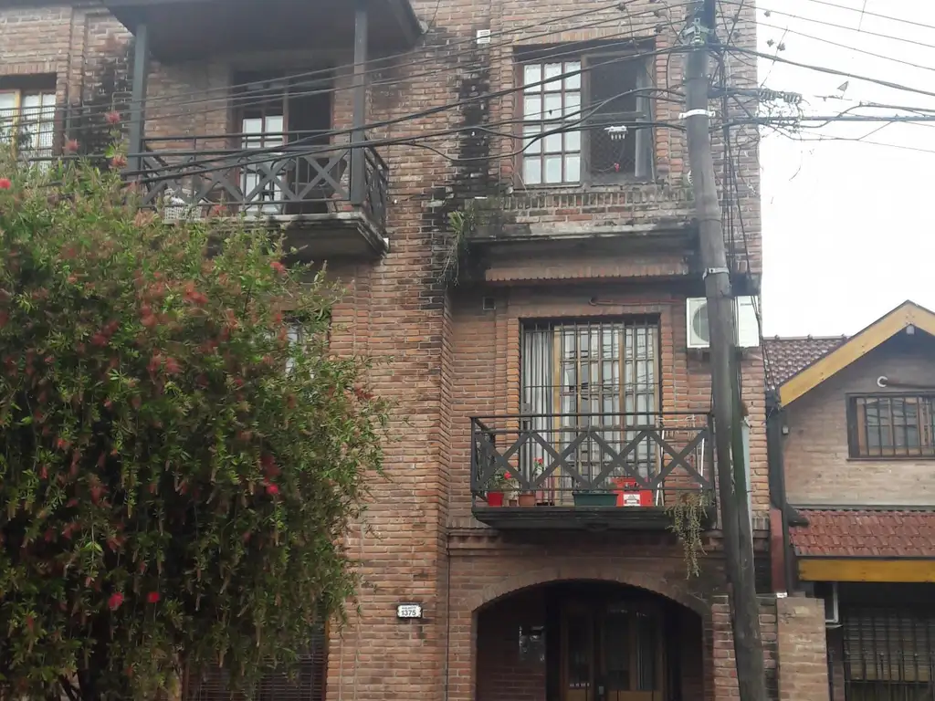 ### VENTA AMPLIO DEPARTAMENTO 2 AMBIENTES EN PLANTA BAJA CON PATIO - SAN MIGUEL (M1375) ###