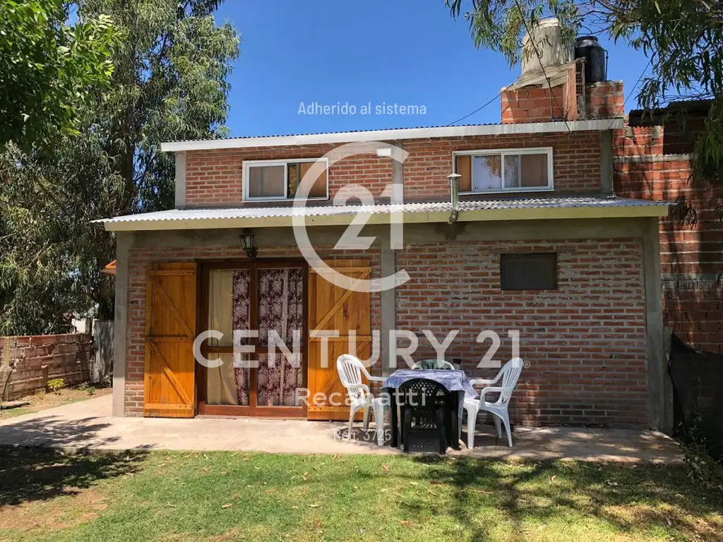 VENDO CASA DE 2 AMBIENTES EN SANTA CLARA DEL MAR