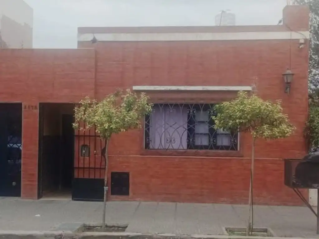 VENDO CASA 4 DOR GENERAL PAZ CON ESCRITURA