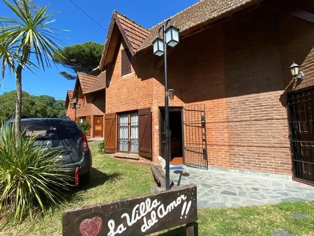 DUPLEX COCHERA PARRILLA PATIO