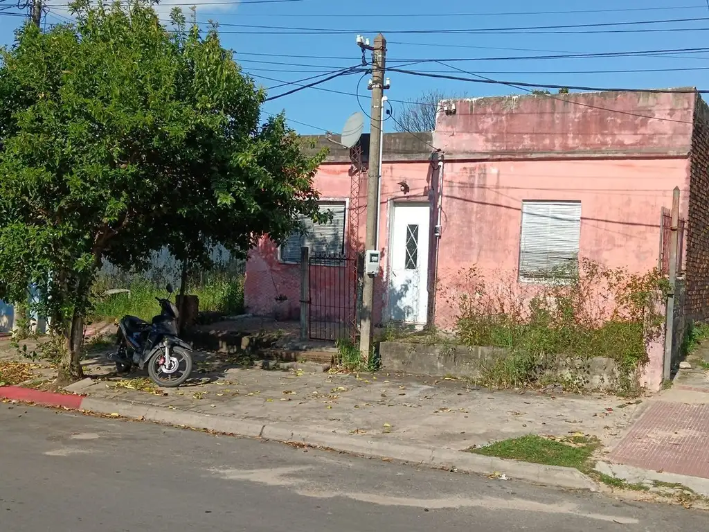 Casa con gran terreno para proyecto