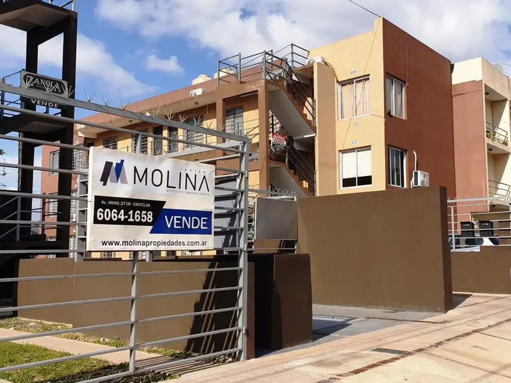 2 ambientes en Venta con cochera y Terraza - Financia 50%