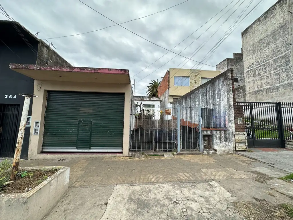 casa + local a reciclar sobre lote de 321 m2 (zona comercial)