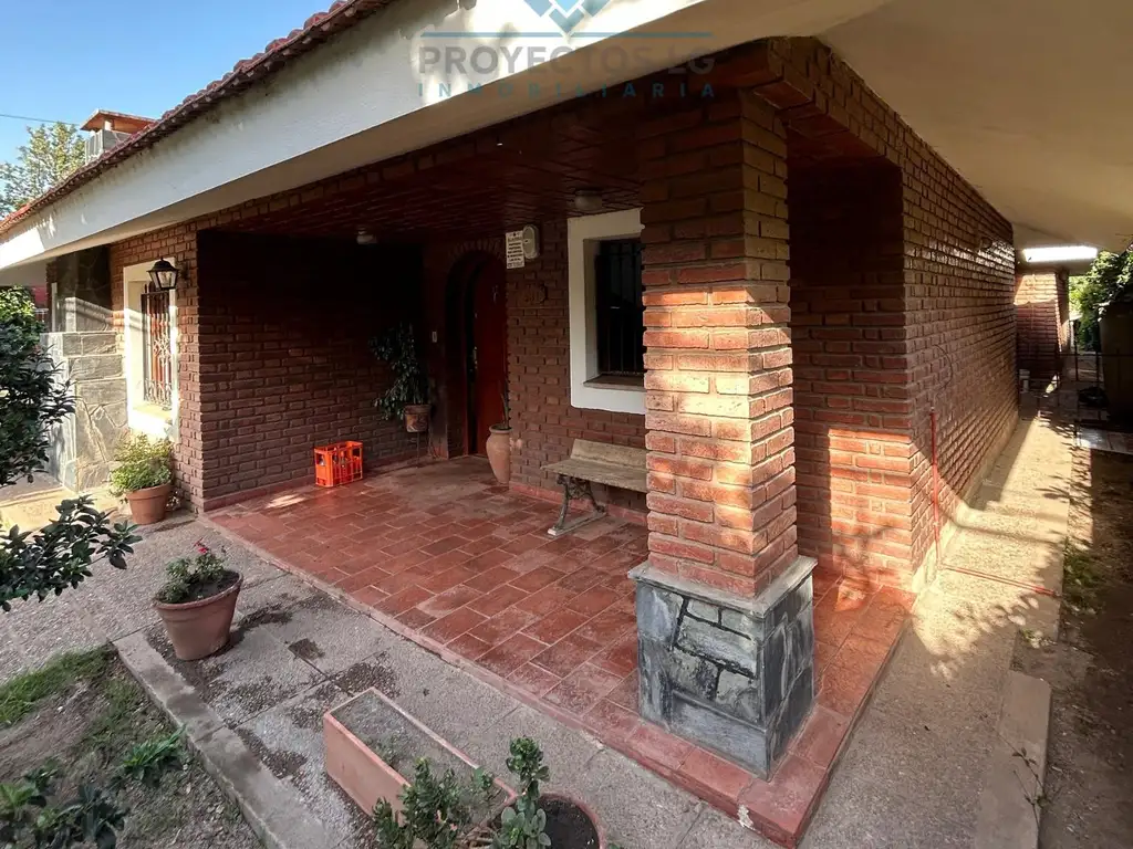 VENTA - CASA 3 DORMITORIOS, 2 BAÑOS - JESÚS MARÍA, BARRIO LA FLORIDA