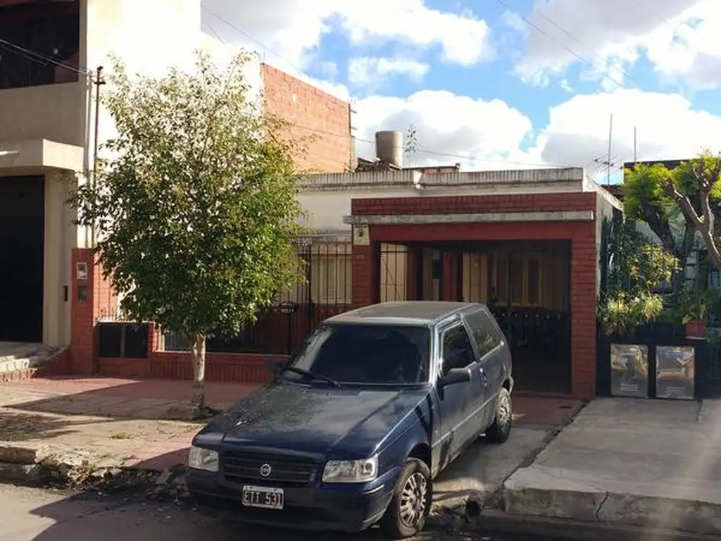 VENTA CASA 4 AMB 145 M2 LANUS ESTE