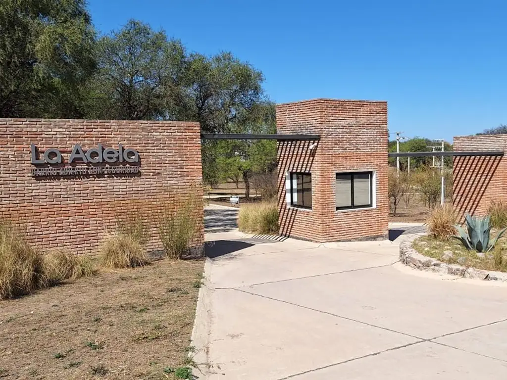 TERRENO EN VENTA con escritura  UNQUILLO