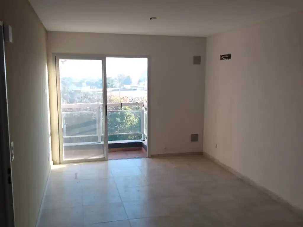 Departamento en Venta con cochera