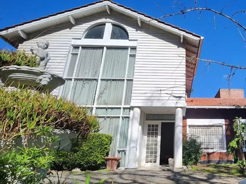 VENTA CASA 6 AMB PILETA CASA HUESPEDES EL TREBOL