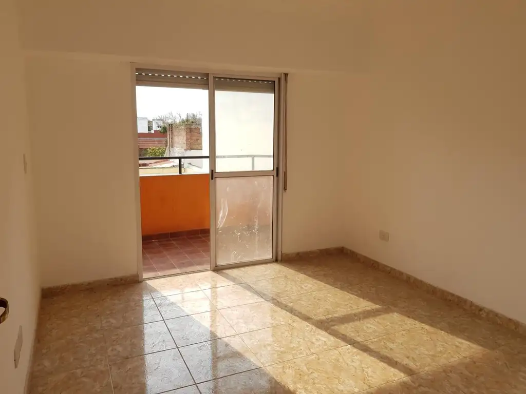 Departamento en Venta en Villa Luzuriaga