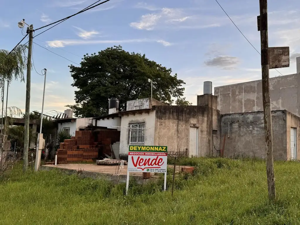 Casa en calle Mitre y Madre Isabel Fernandez