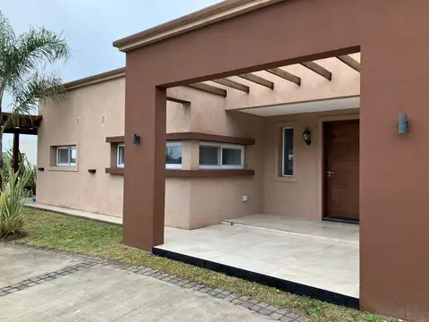 OPORTUNIDAD CASA EN ALQUILER / VENTA CON PILETA EN El Canton - Golf