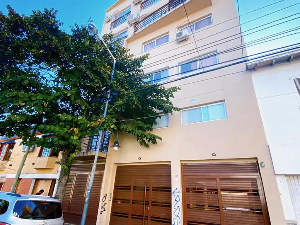 Departamento con cochera a la venta en San Fernando calle las Heras