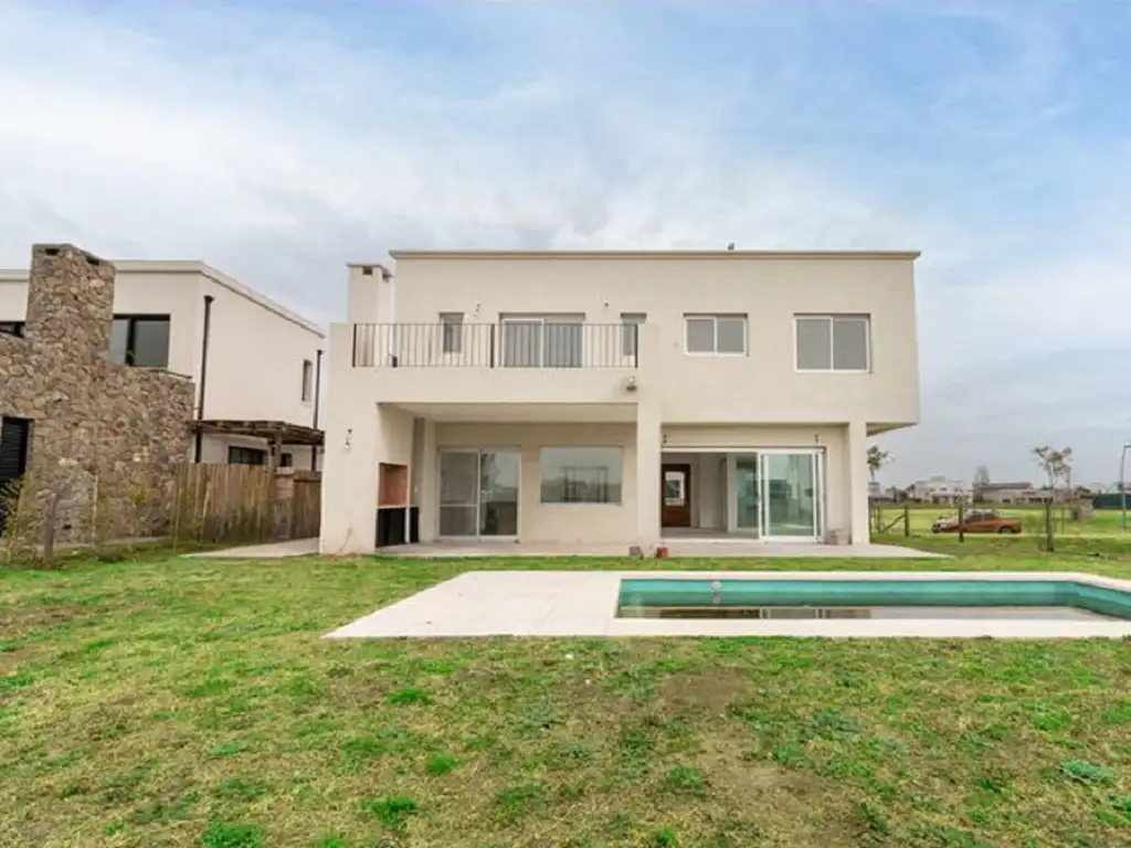 BARRIO CERRADO PUERTOS DEL LAGO- RIBIERAS