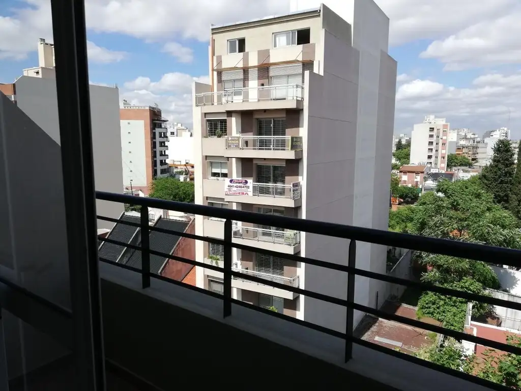 Monoambiente, 7° A, 38,44 m2 total, c/balcón y terraza al fte, Villa Luro