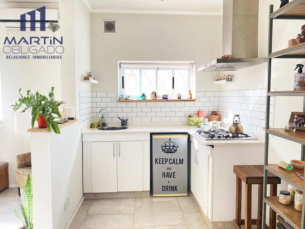 Casa en Venta en Bella Vista 2 ambientes con jardín