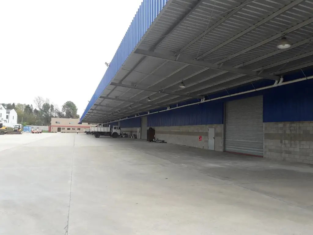 CENTRO LOGISTICO 4.000 M2