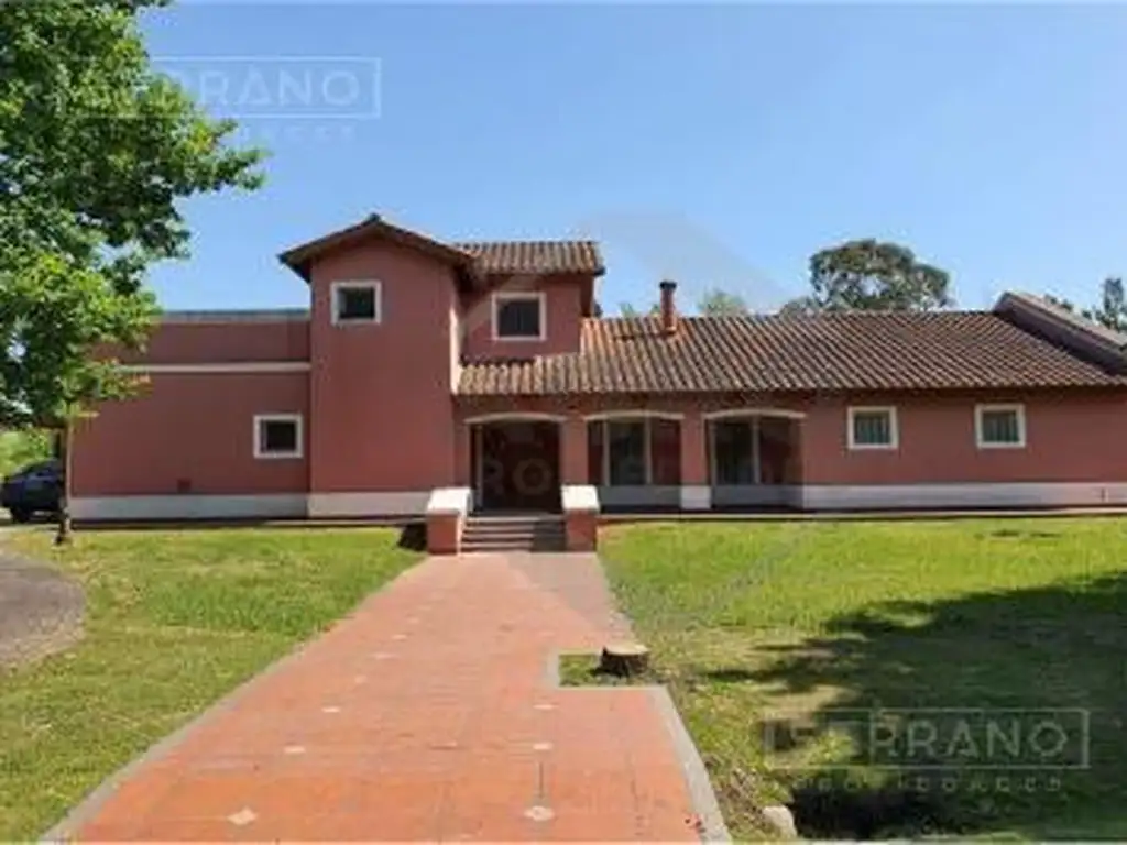 Venta Casa 6 amb en el Barrio Privado San Joaquin, Exaltacion de la Cruz