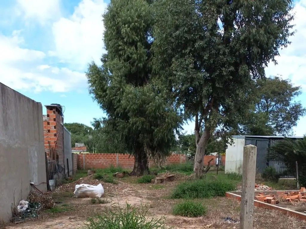 SE VENDE TERRENO EN ZONA SUR DE CORONDA!