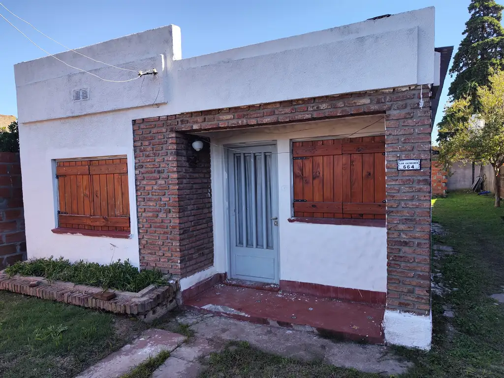 Casa con Departamento en Lujan Bº San Jorge