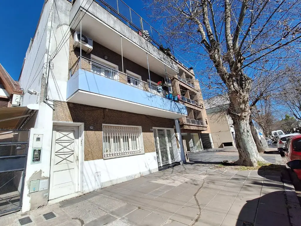 VENTA PH 3amb c/terraza y parrilla, Villa Devoto