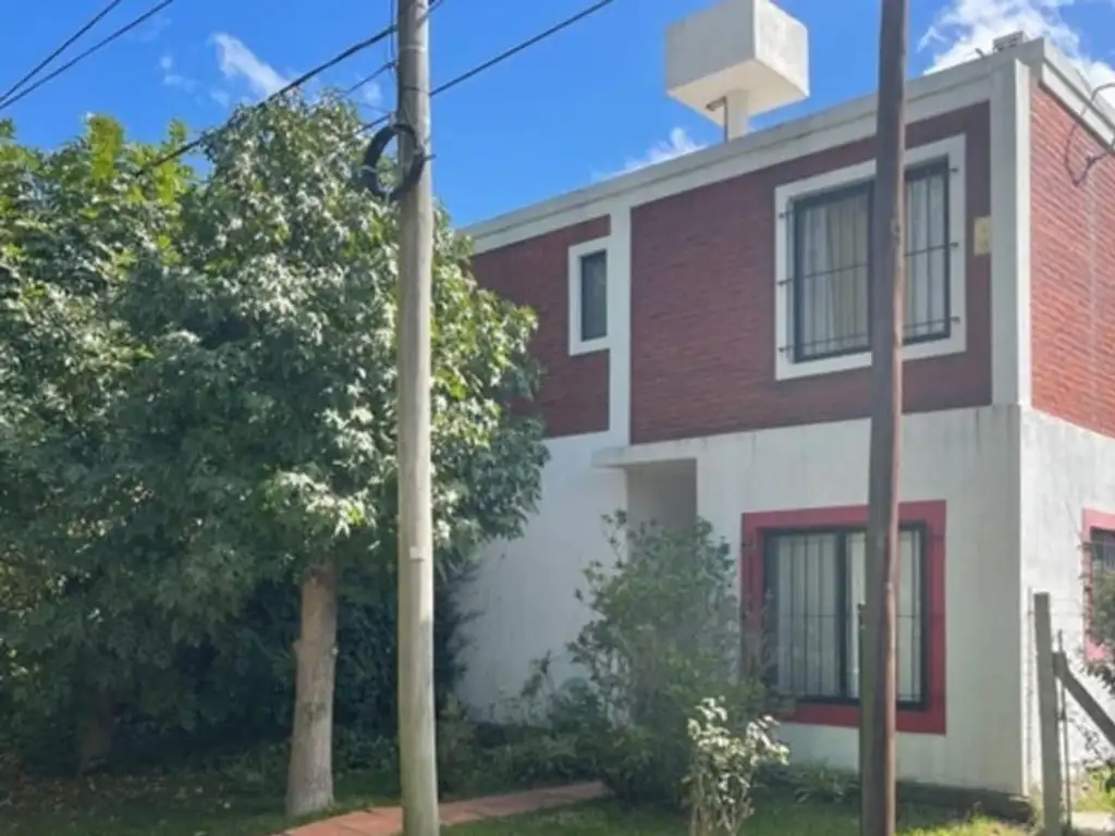 Casa en venta calle Valparaiso al 300 con RENTA