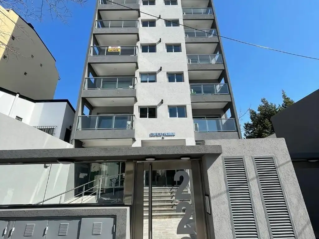 Departamento de 3 ambientes con cochera a la venta