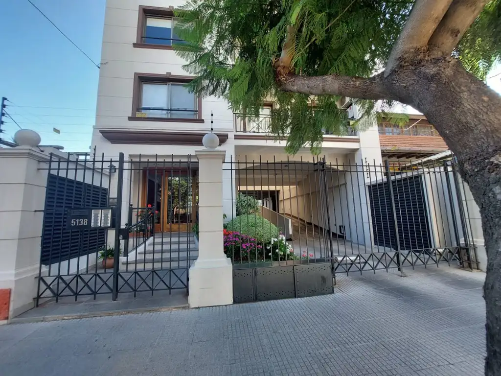 DEPARTAMENTO MONOAMBIENTE CON BALCON - SUM -