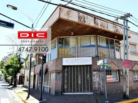 Excelente local en excelente esquina comercial de San Fernando sobre lote de 219m2. Ideal inversor.